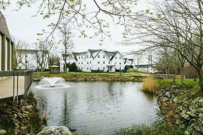 Beautiful RWU campus with pond and fountain